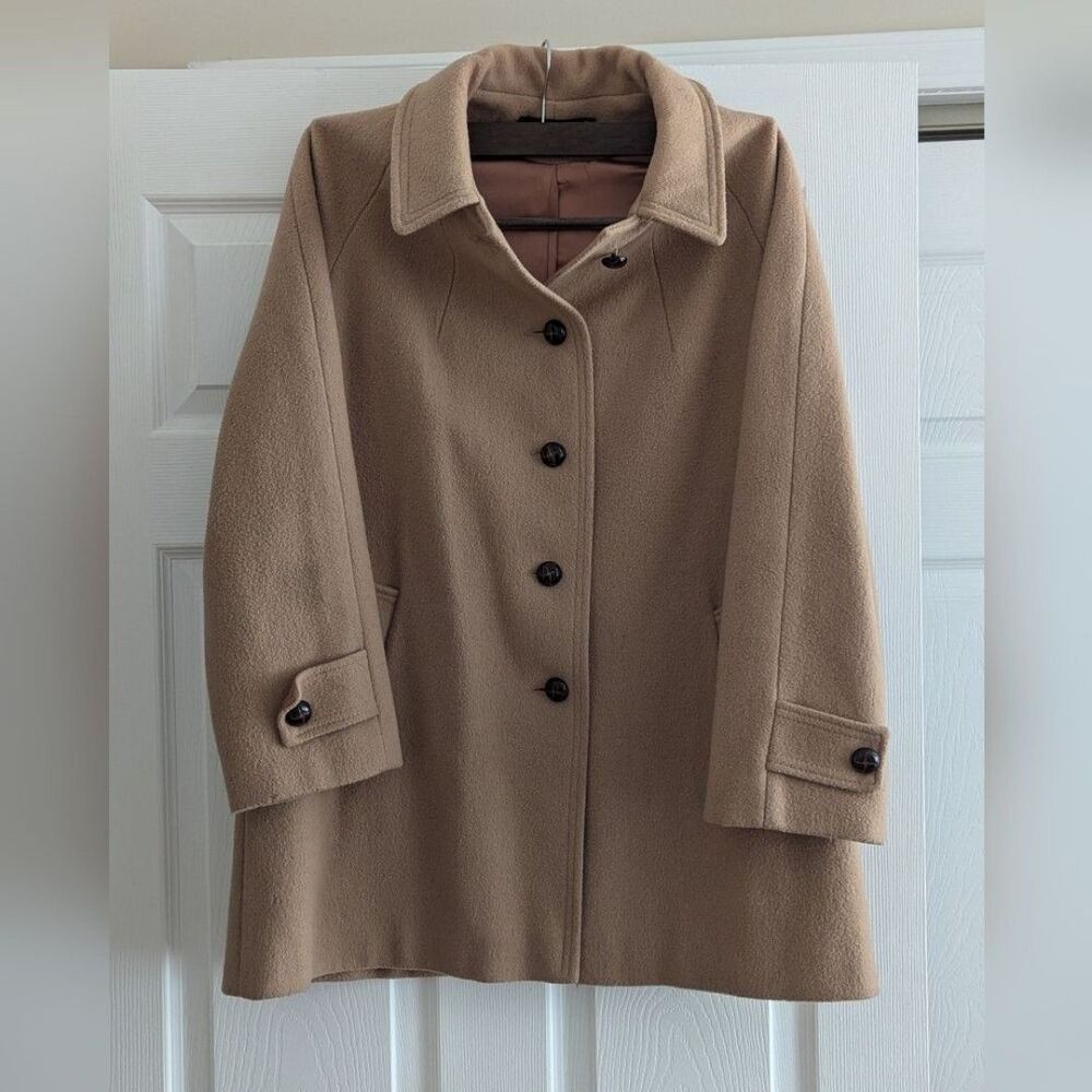 Wellington Fashions Women's Large Tan Wool Vintage Pea Coat Made in USA